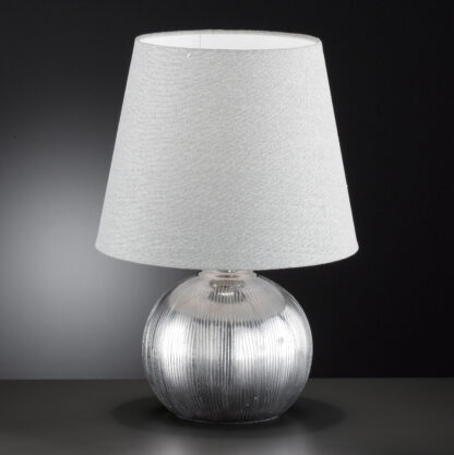Bordslampa ELVY, snygg lampa med silver fot och vit tygskärm - Bild 2