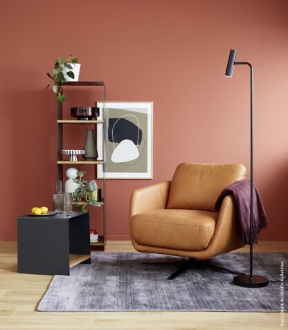 Golvlampa STINA, svart matt finish, dimbar, modern enkel form - Bild 2