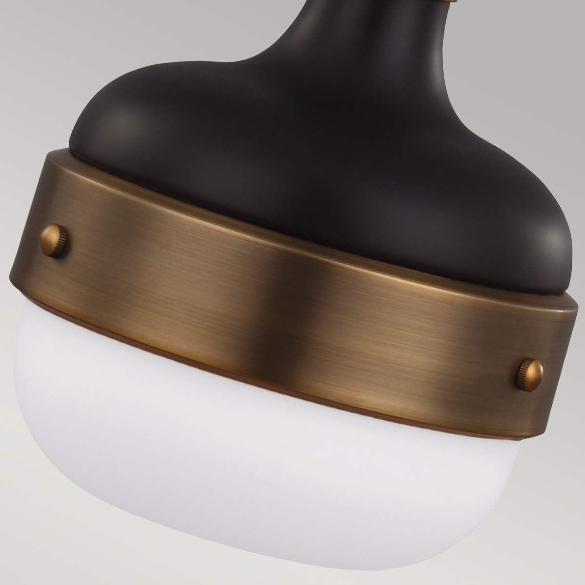 Pendellampa CADENCE 1 mörk antik mässing matt svart glas kupa - Bild 4
