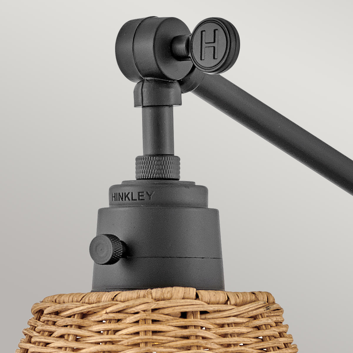 Vägglampa ARTI, svart, rottingskärm - Bild 5