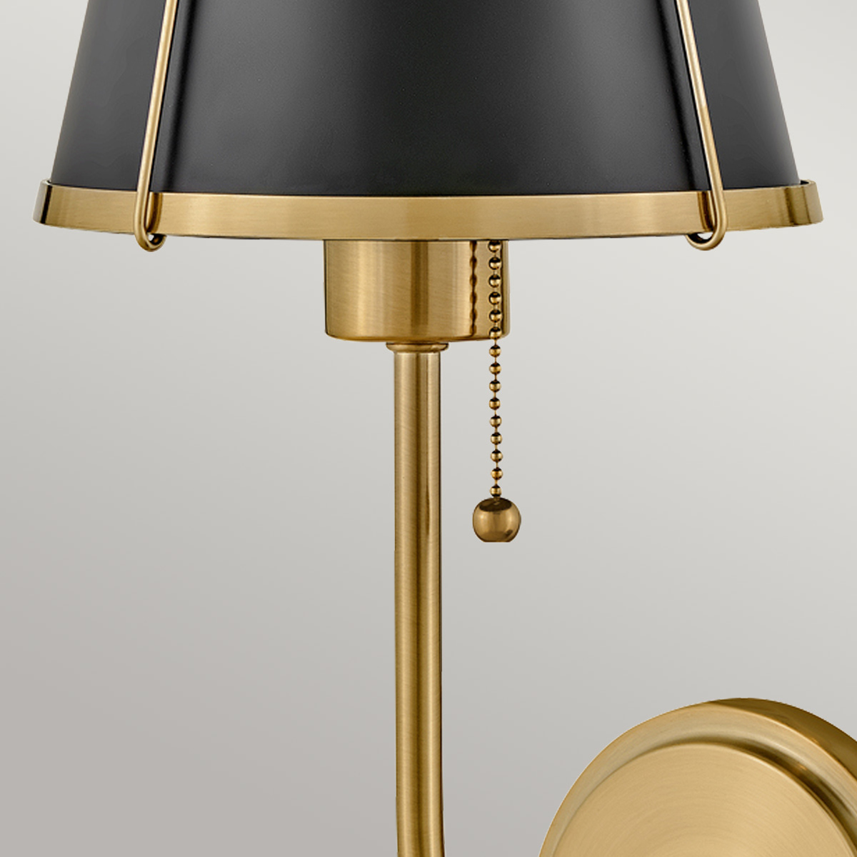Vägglampa CLARKE, varm mässing och svart metallskärm - Bild 4